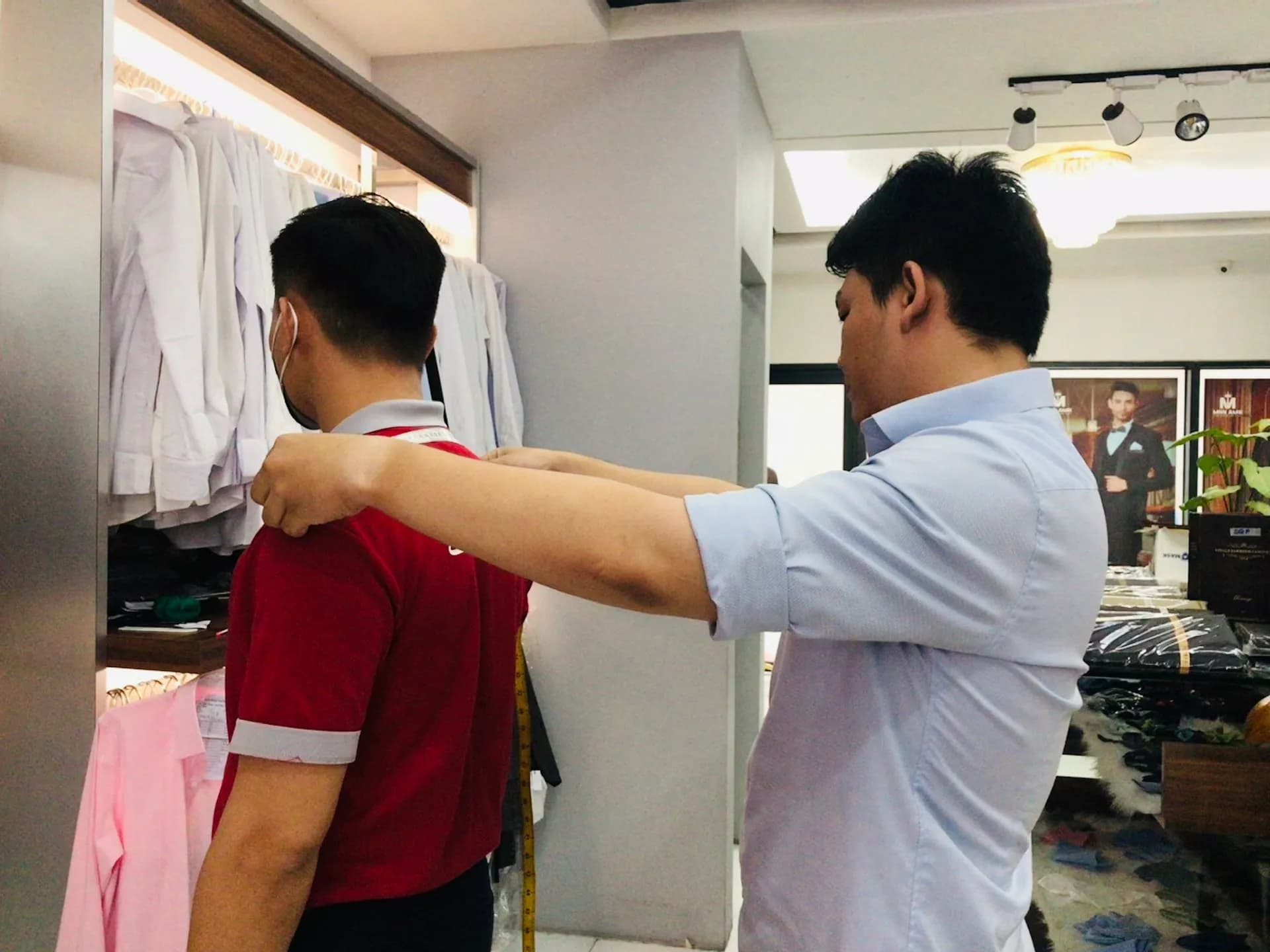 Phóng sự tại showroom — Mon Amie