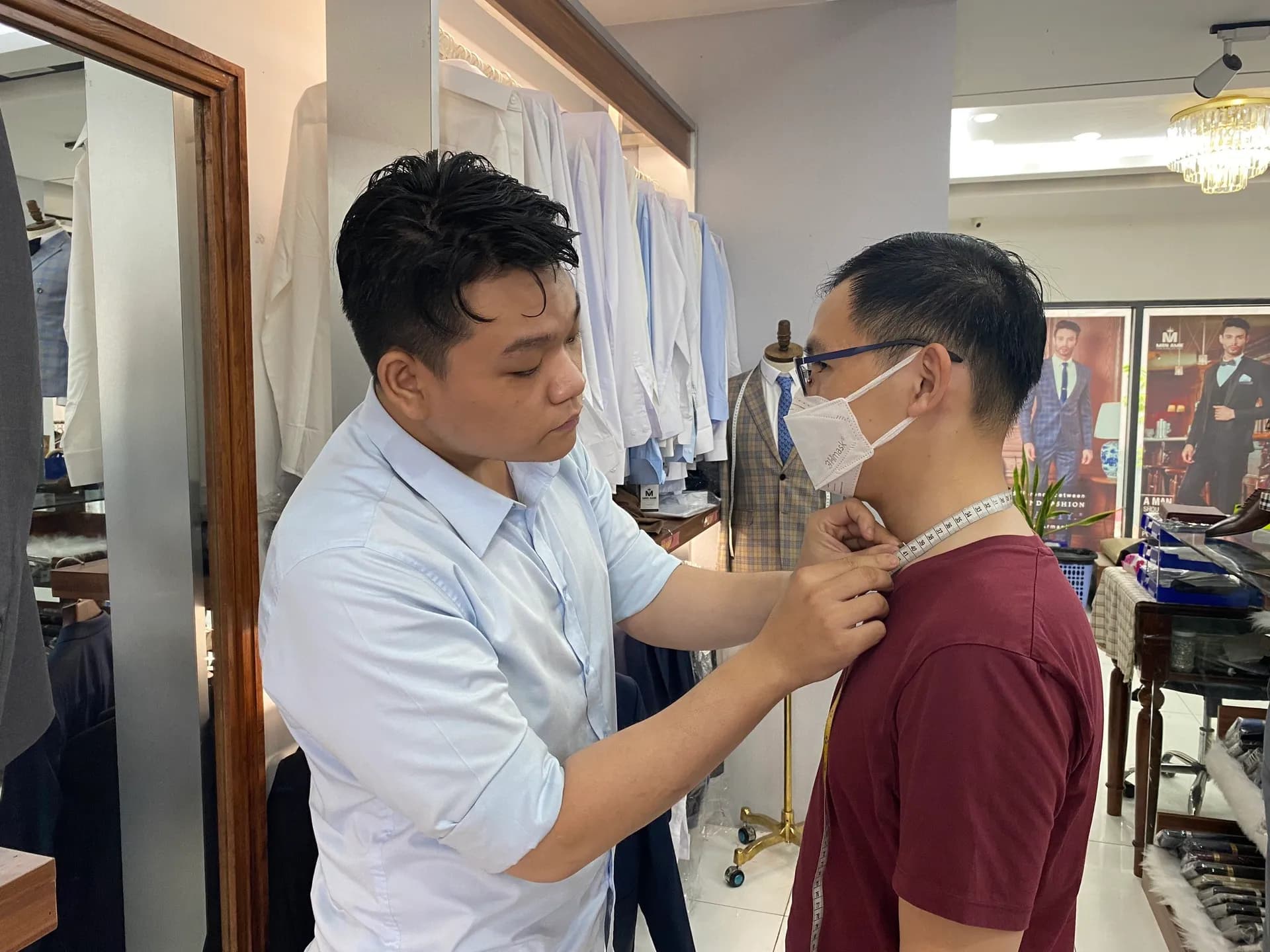 Phóng sự tại showroom — Mon Amie