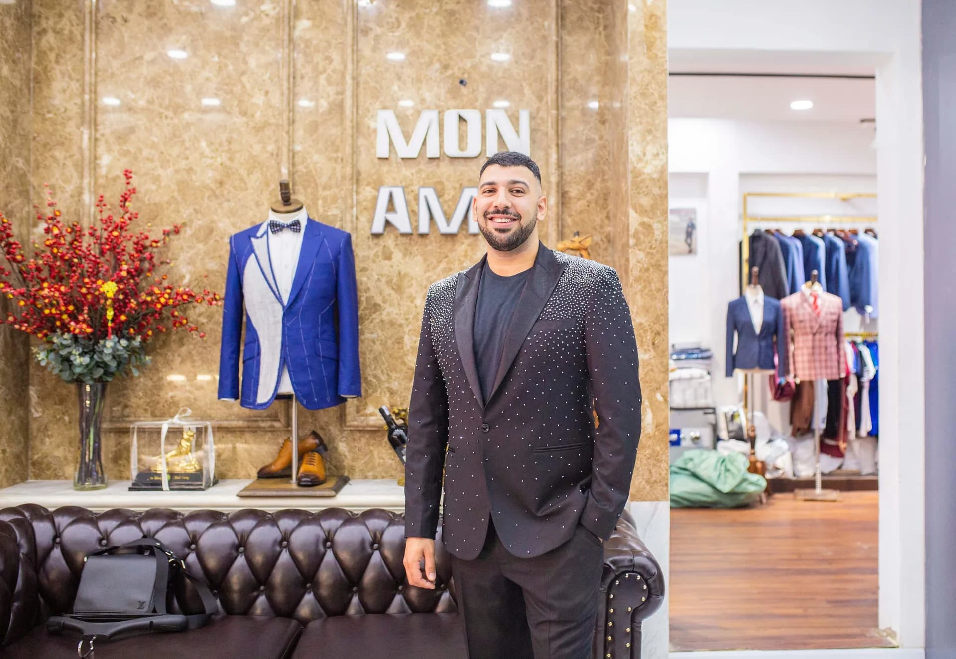 Phóng sự tại showroom — Mon Amie