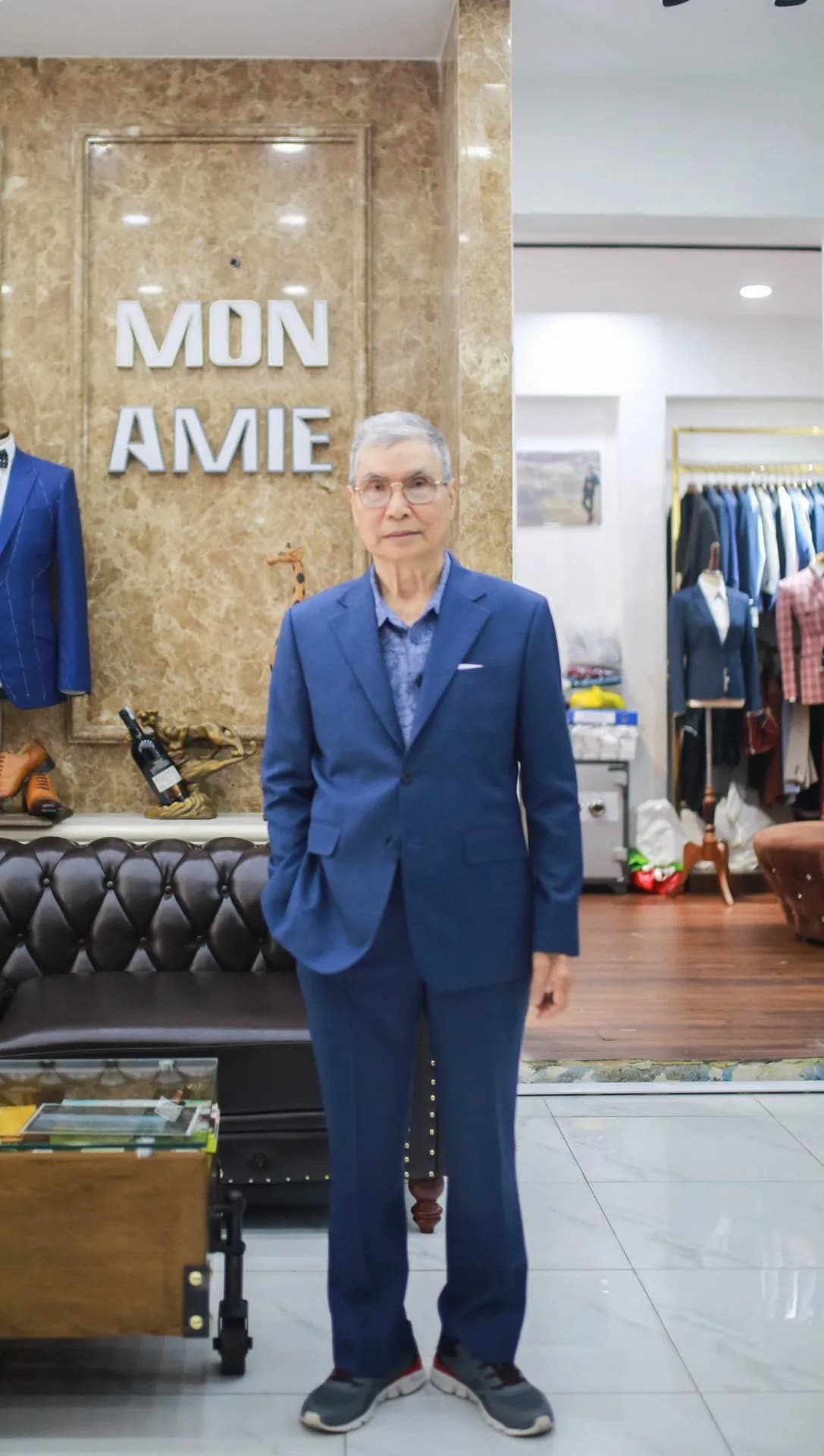 Phóng sự tại showroom — Mon Amie