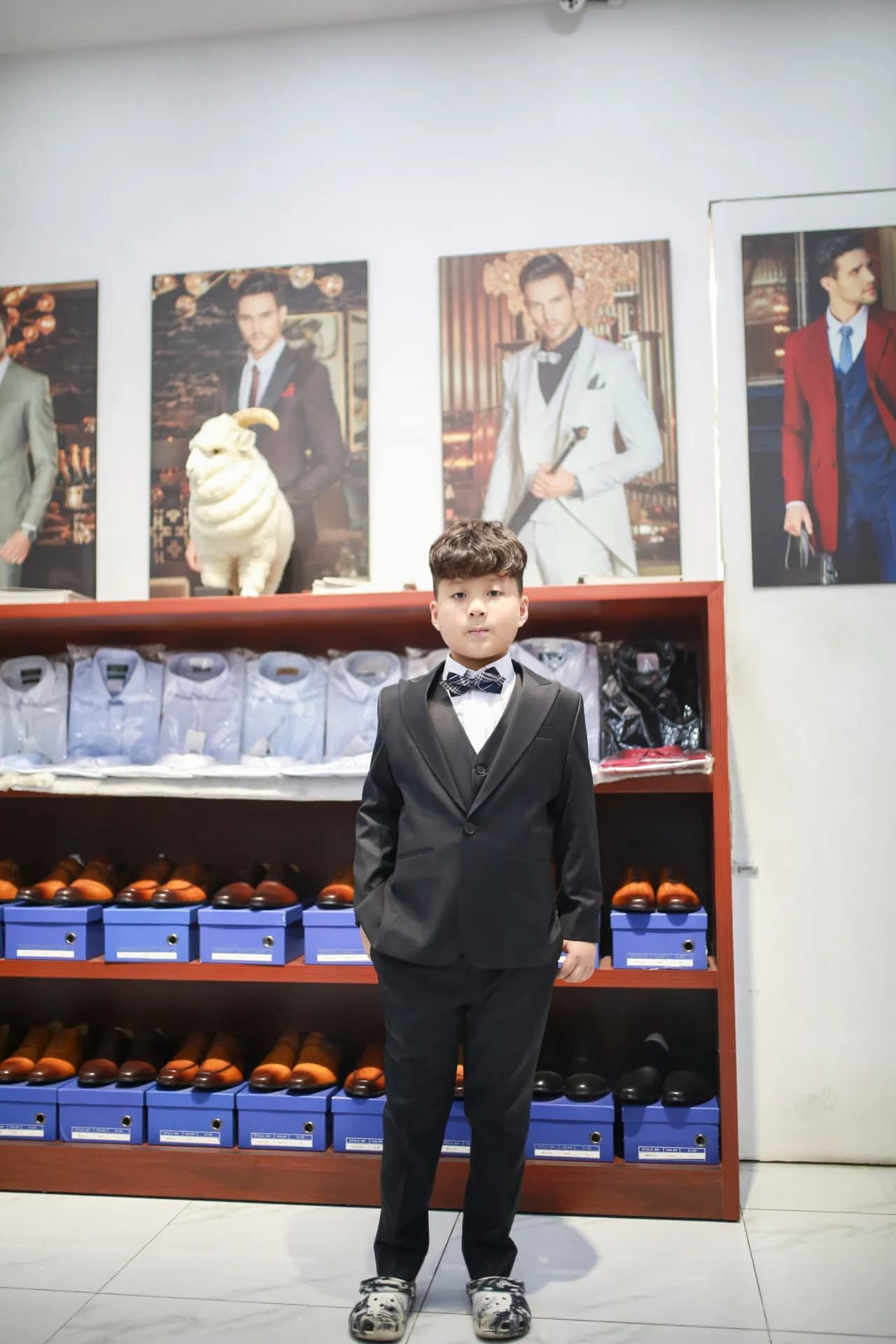 Phóng sự tại showroom — Mon Amie