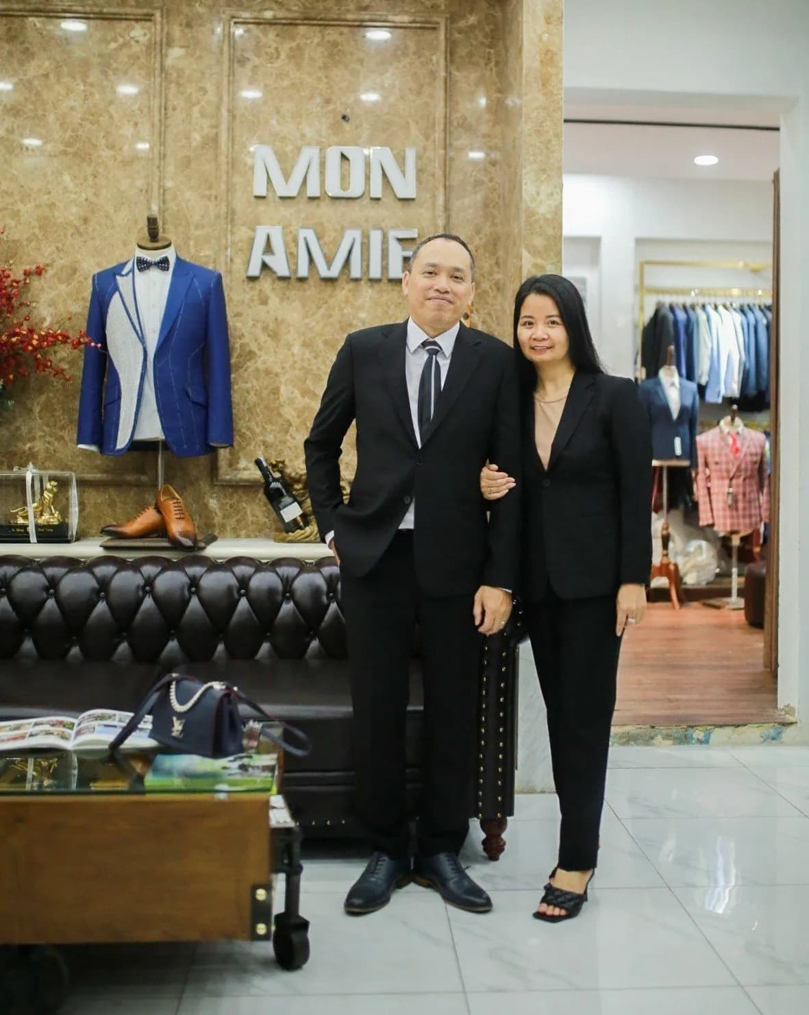 Phóng sự tại showroom — Mon Amie
