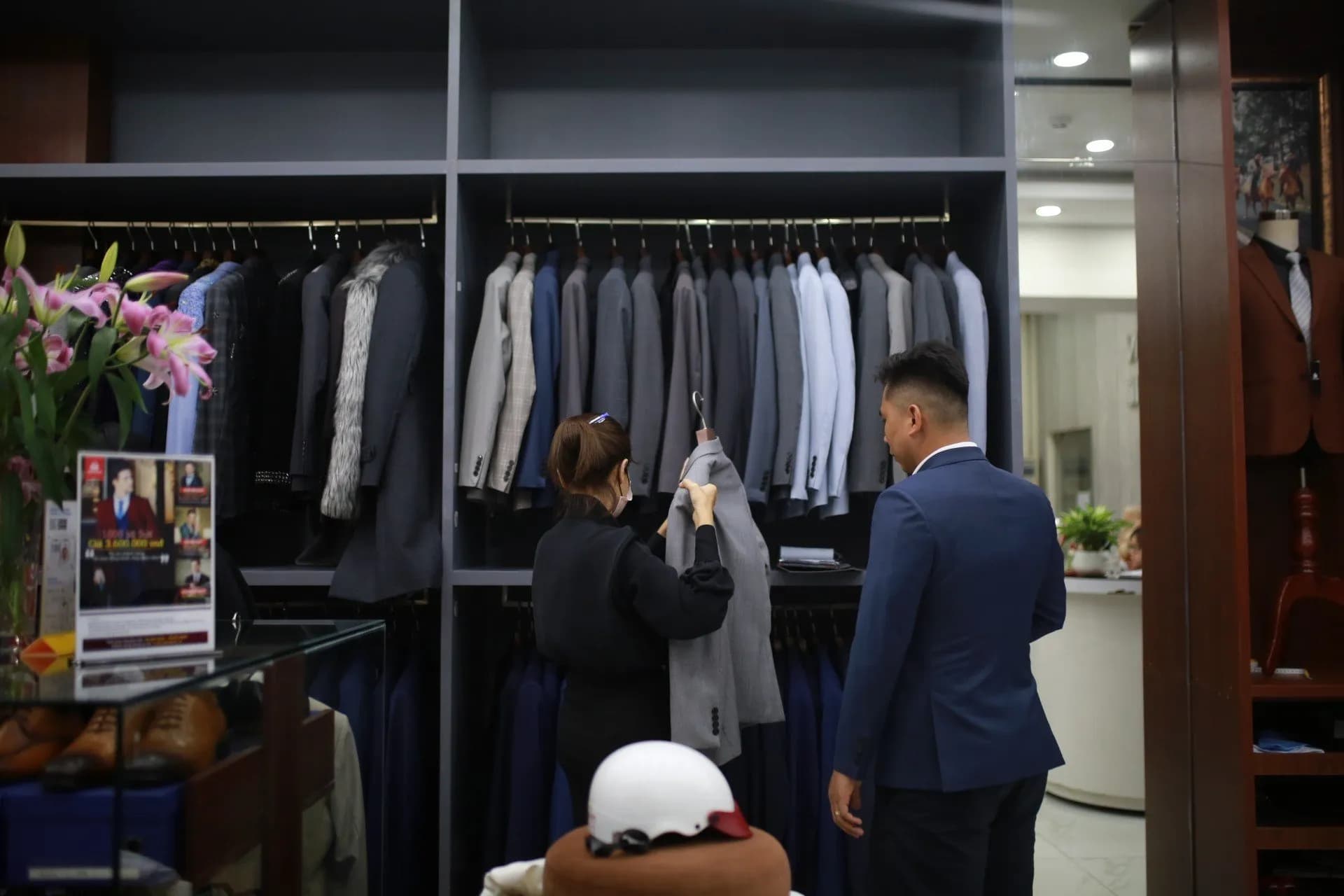 Phóng sự tại showroom — Mon Amie