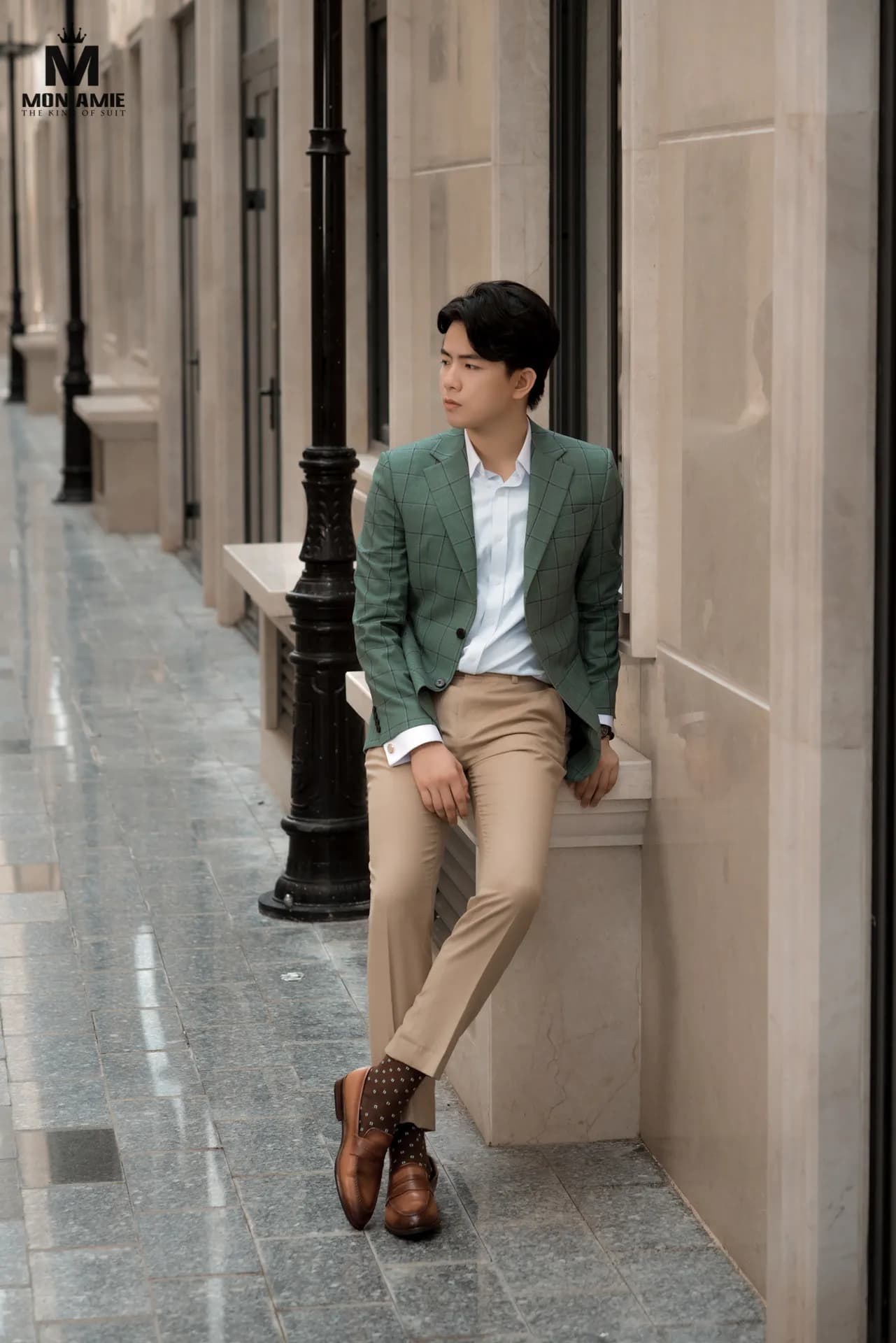 Quý ông phố Âu — Mon Amie