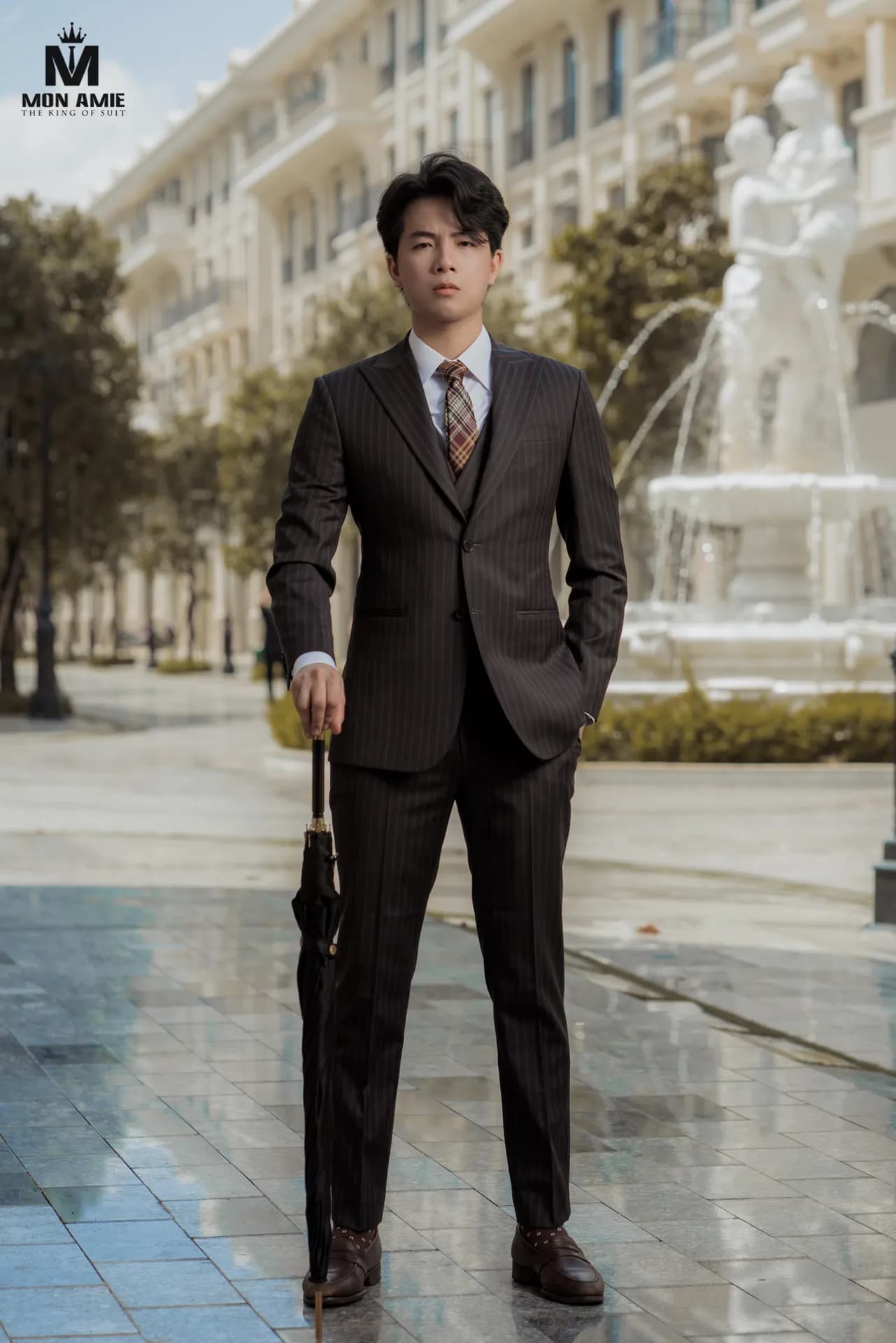 Quý ông phố Âu — Mon Amie