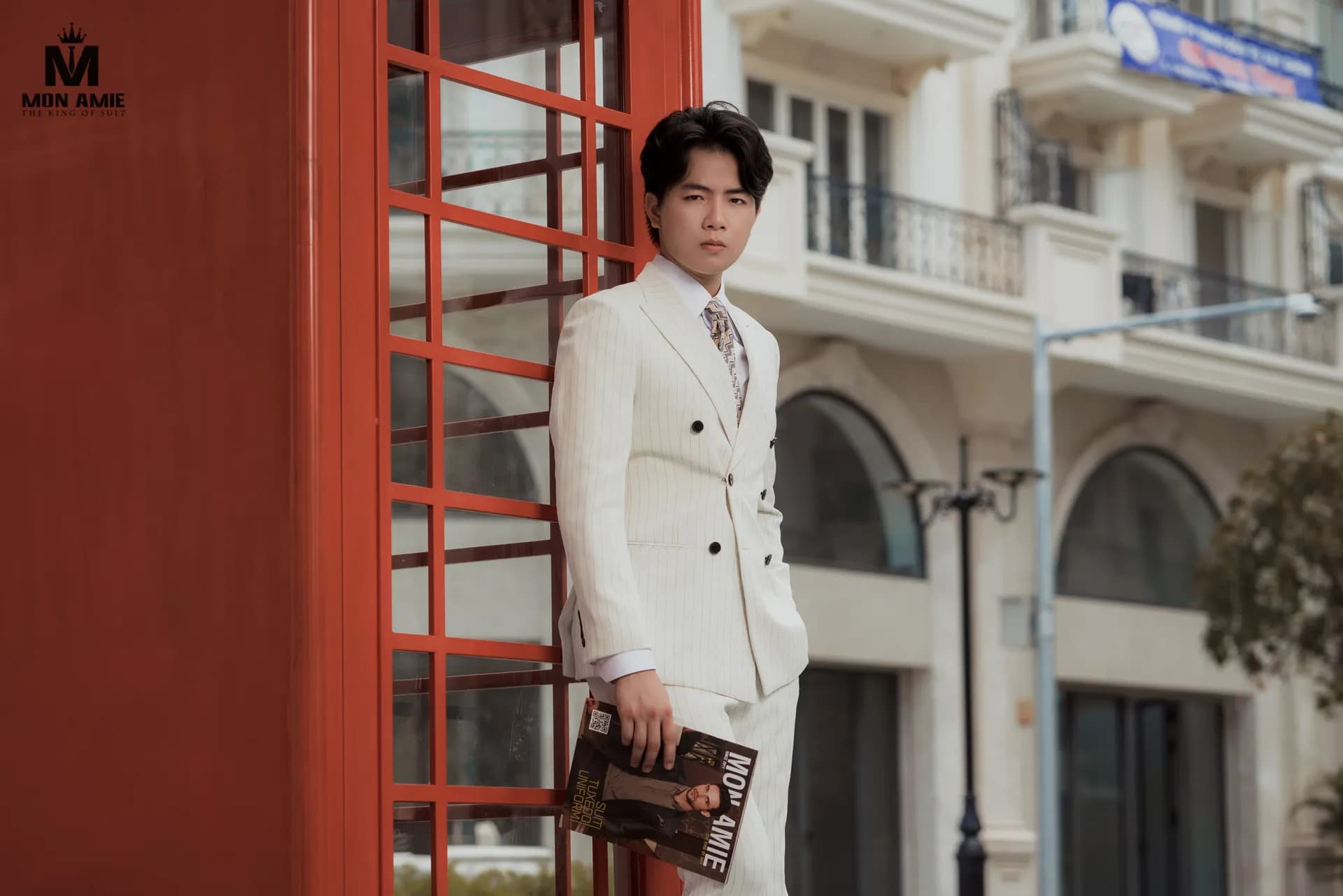 Quý ông phố Âu — Mon Amie