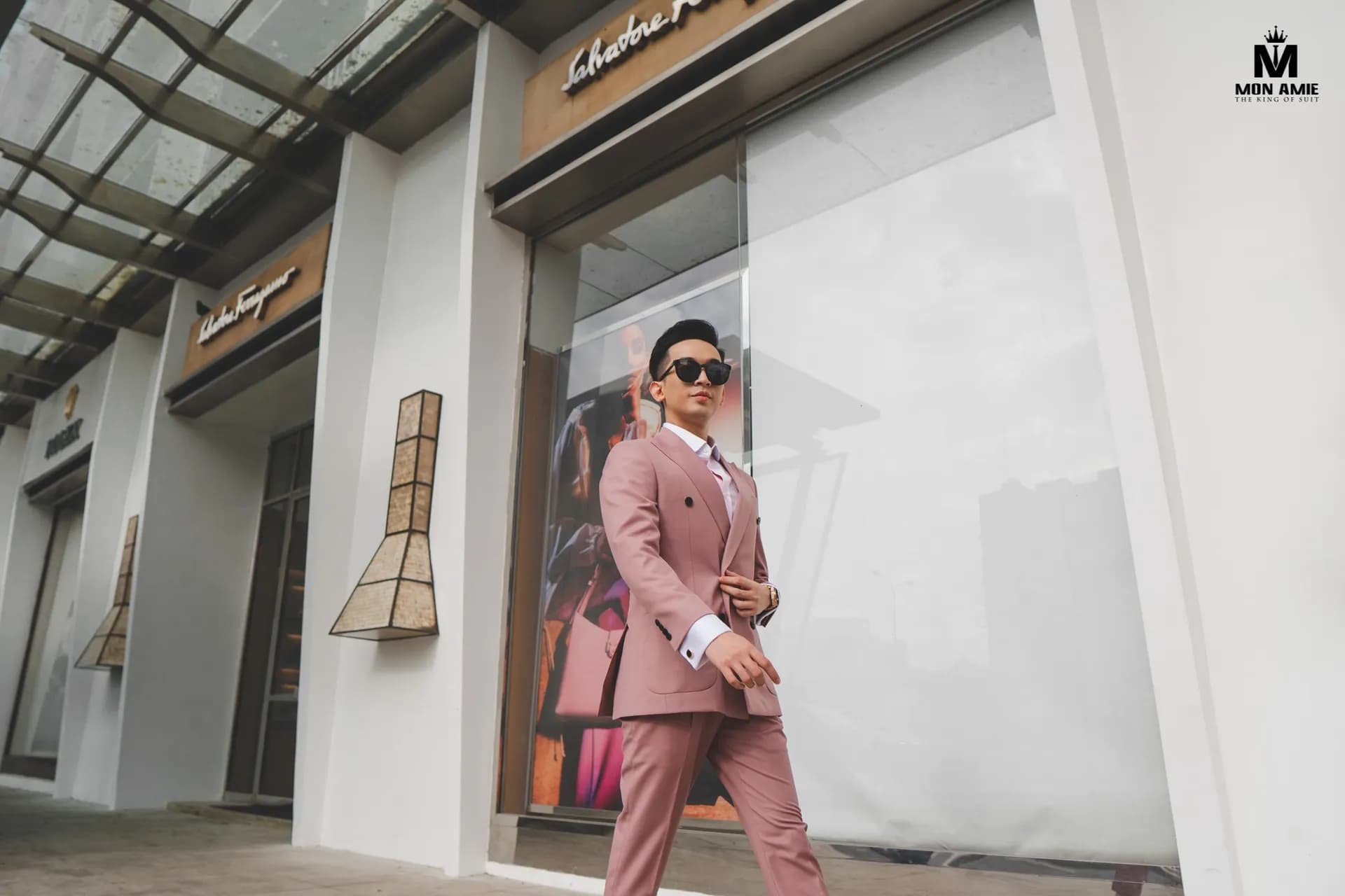 Sài Gòn Đô Thị — Mon Amie
