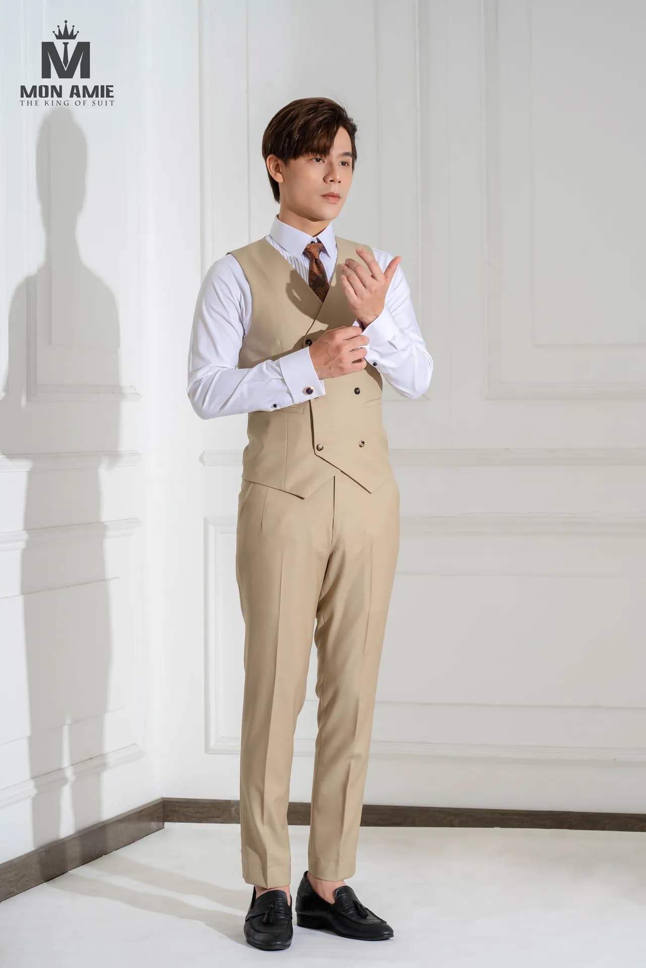 Sắc Màu Studio — Mon Amie