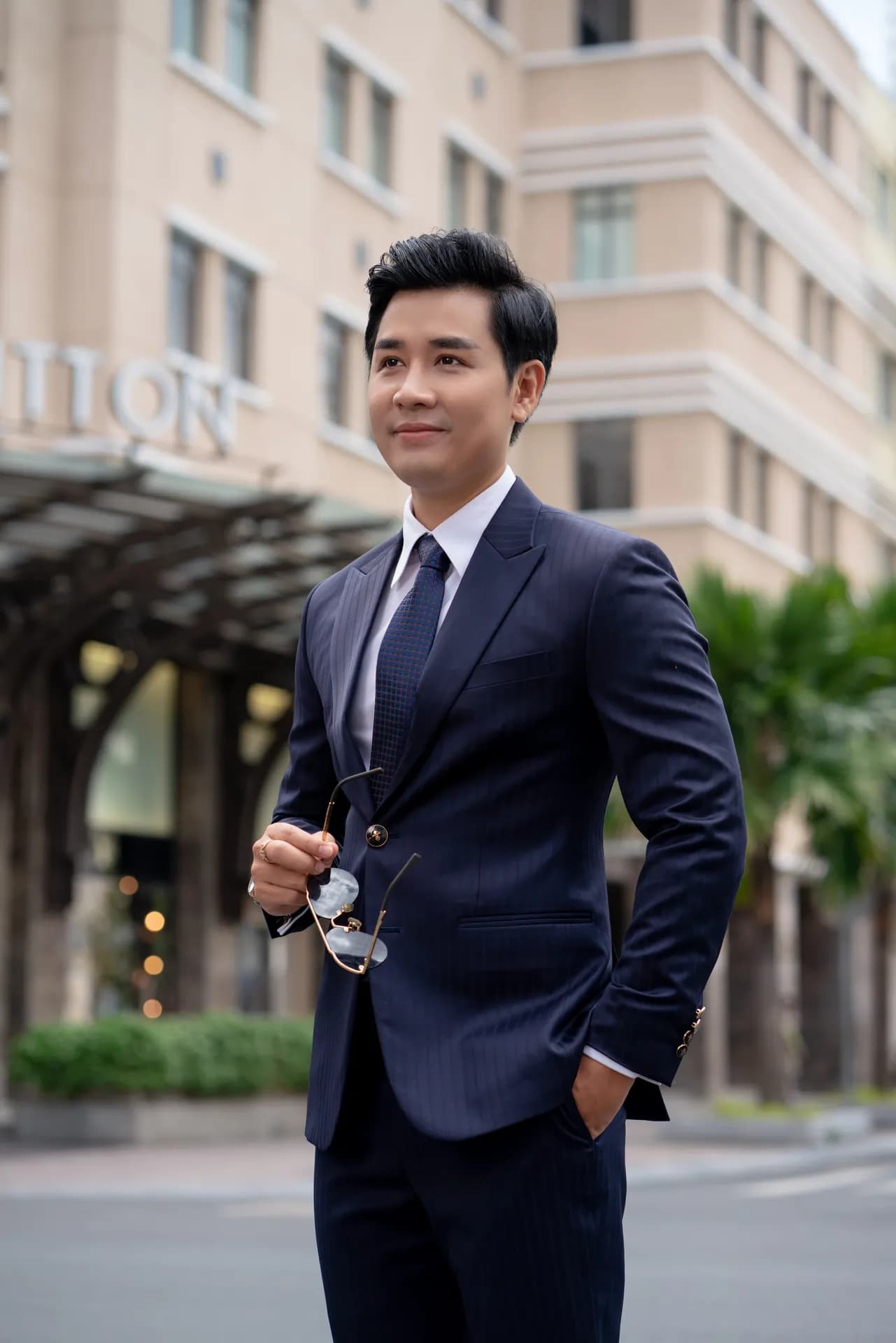Sắc màu phố thị — Mon Amie
