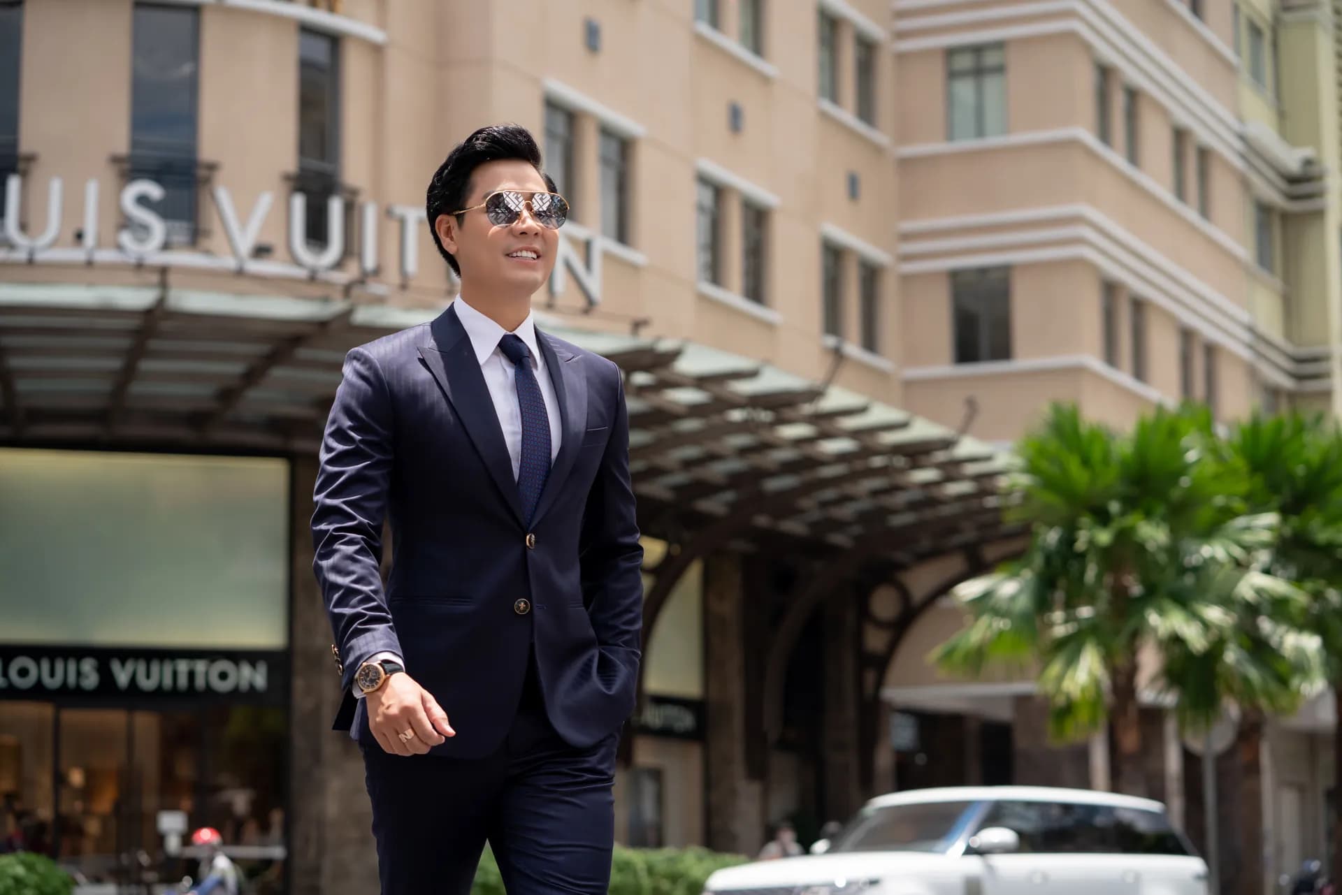 Sắc màu phố thị — Mon Amie