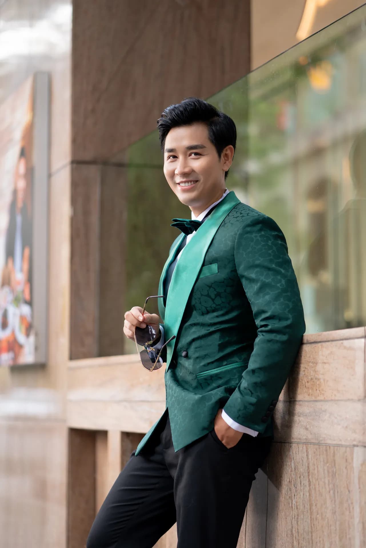 Sắc màu phố thị — Mon Amie