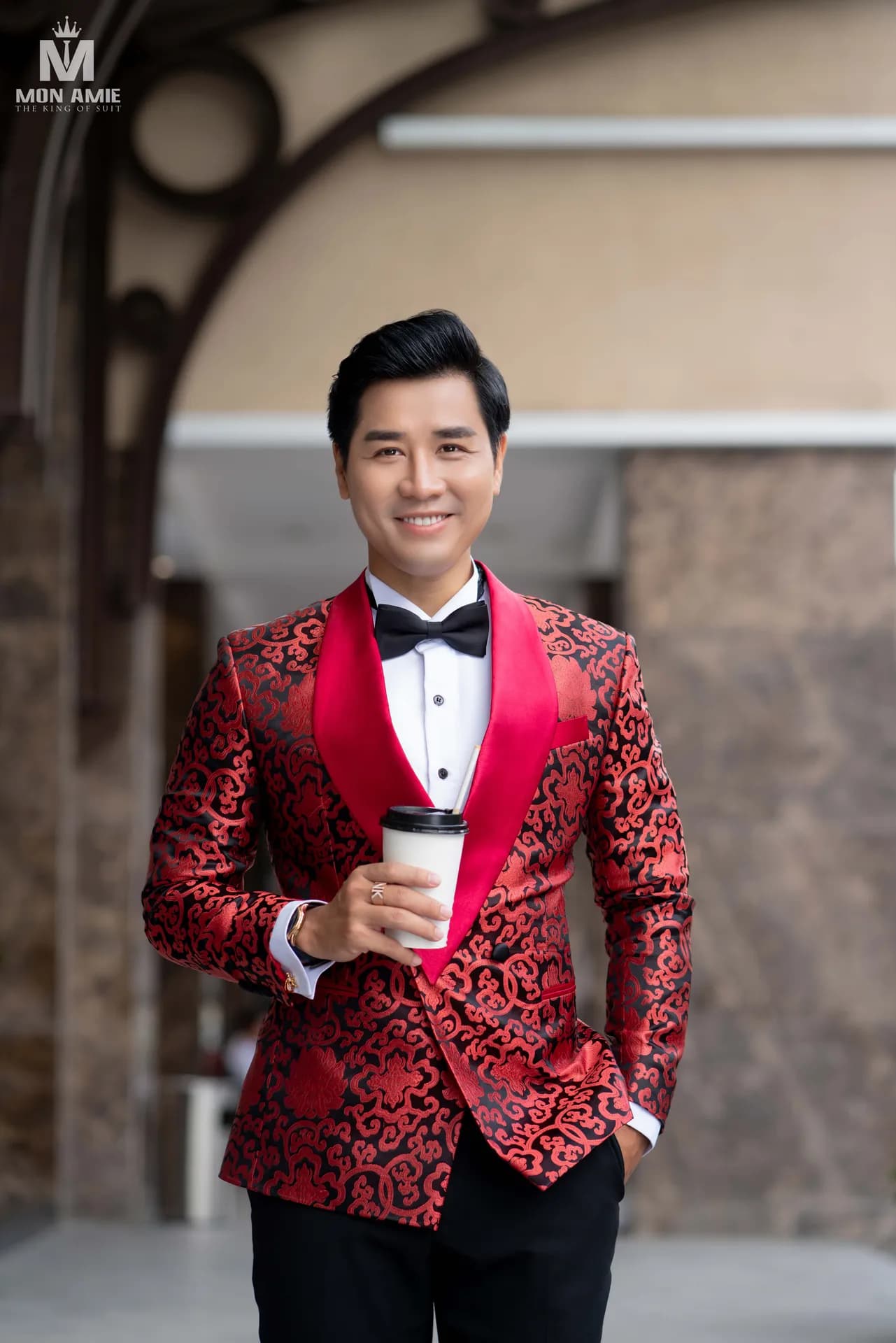 Sắc màu phố thị — Mon Amie