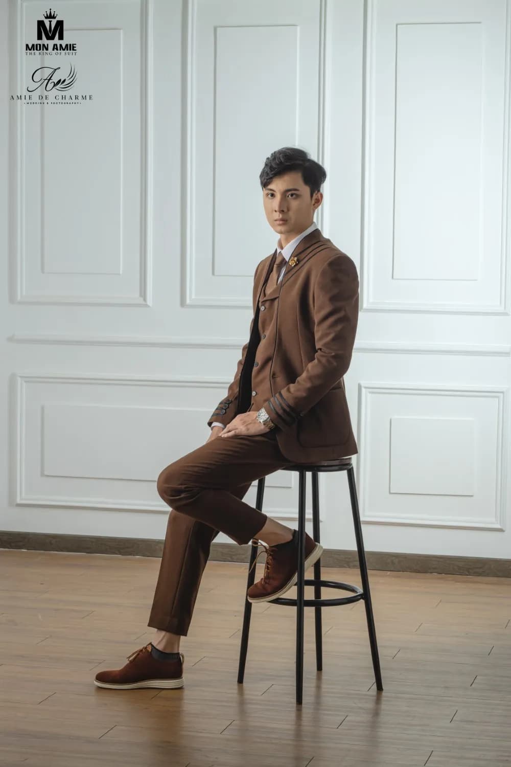 Suit Ba Mảnh Bốn Sắc — Mon Amie
