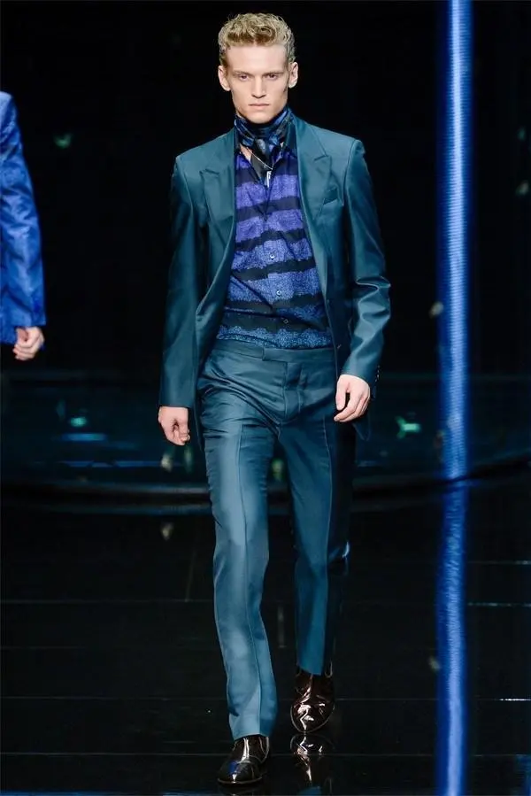 Xu hướng suit màu sắc Xuân Hè 2015 cho các chàng