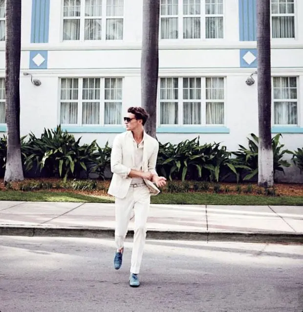 Ngày nắng nhẹ với Vest