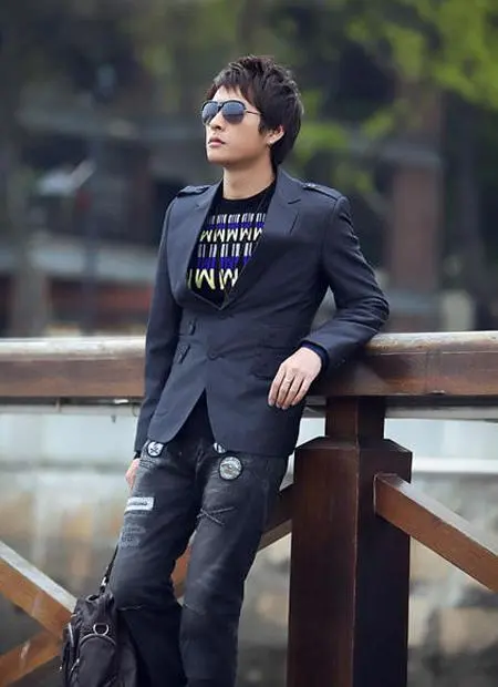 Vì sao nên chọn Vest Mon Amie ?
