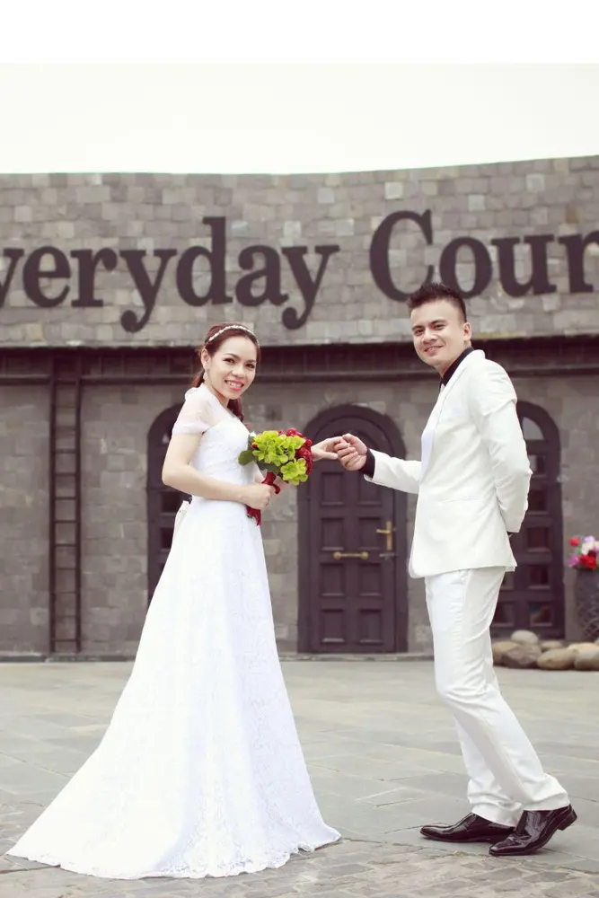 Vest cưới nên mua hay nên may