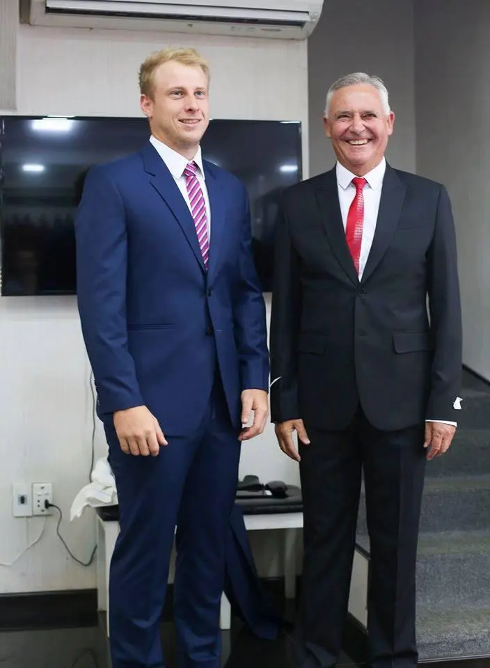 Khác nhau giữa Suit , Blazer và Tuxedo ?