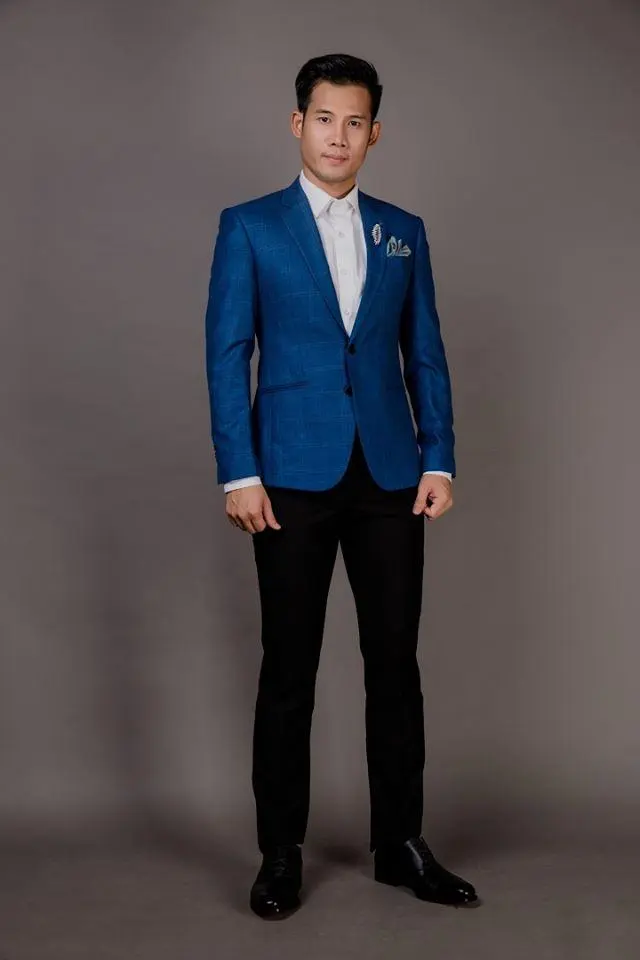 Những lý do nên chọn vest cưới màu đen lịch lãm