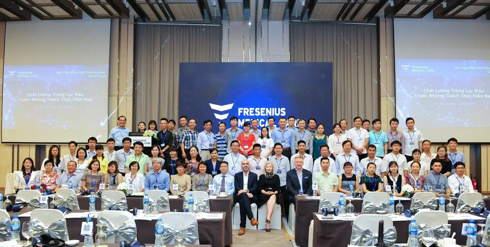 Bàn giao đồng phục Veston cao cấp cho công ty Fresenius Medical Care Việt Nam