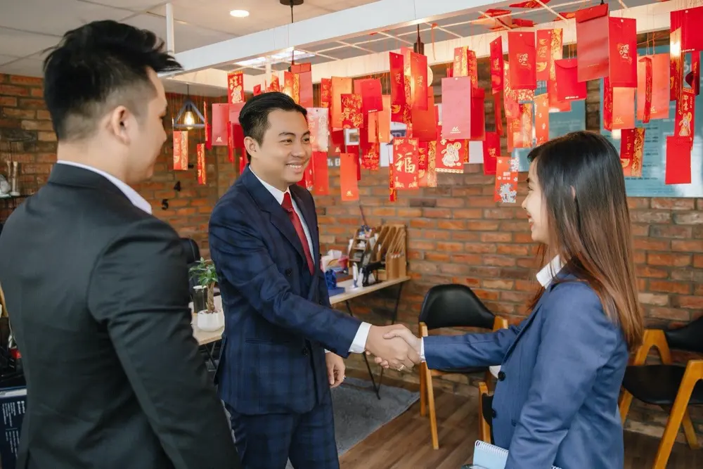 Cùng trải nghiệm dịch vụ đo may tận nơi của Mon Amie