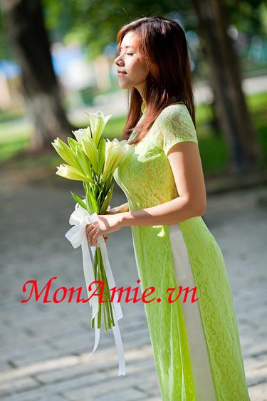 Áo Dài Bưng Quả tại TP.HCM