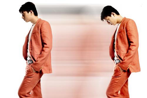 Lịch lãm cùng vest nhiều màu