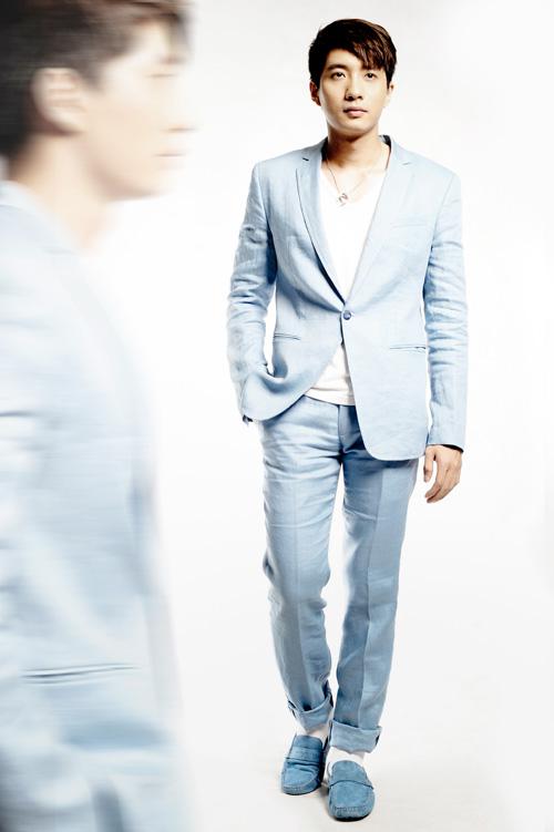 Lịch lãm cùng vest nhiều màu