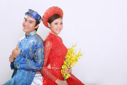 Chú rể chọn lựa giữa vest và áo dài