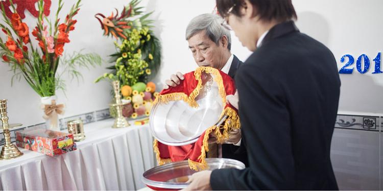 Chụp ảnh Gia Tiên - Truyền Thống