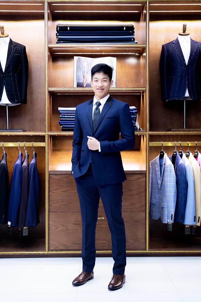 Mon Amie có tăng giá dành cho size lớn , và giảm giá dành cho size nhỏ ? tôi nặng 95 kg thì giá may có cao hơn?