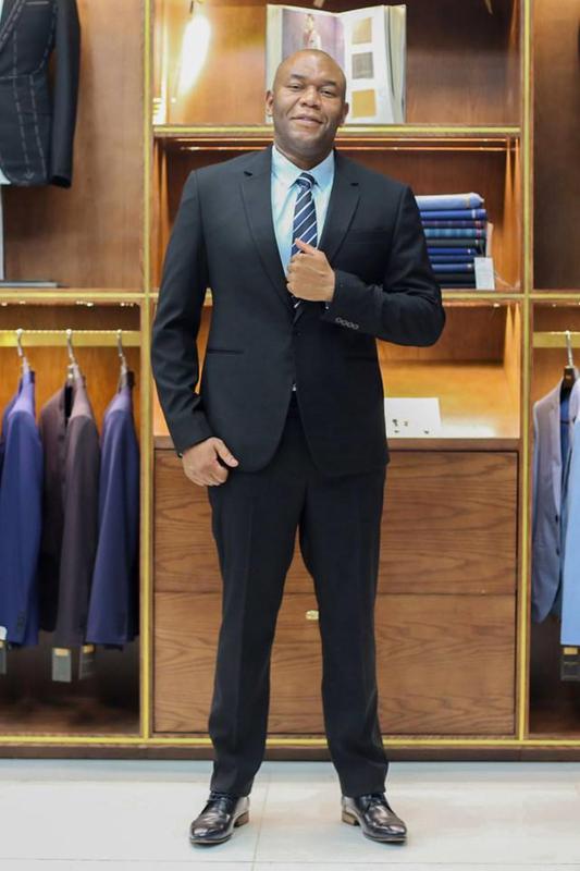 Bộ Suit Doanh Nhân Đen Cổ Điển B51.040