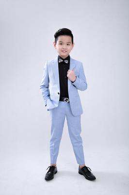 Bộ Vest Trẻ Em Nam Màu Xanh Sáng A50. 011