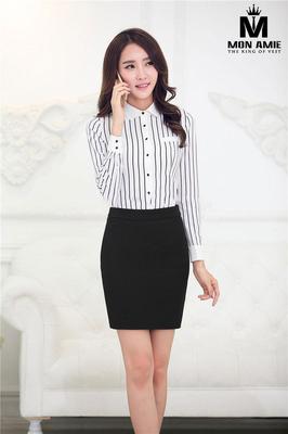 Sơ Mi Nữ Trắng Kẻ Sọc Đen Duyên Dáng