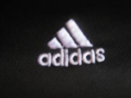 Thêu logo đồng phục 21