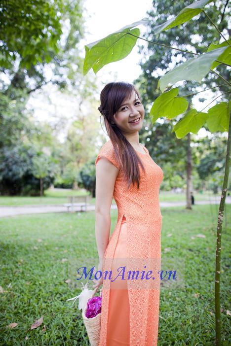 Áo Dài Bưng Quả (kiểu 33)