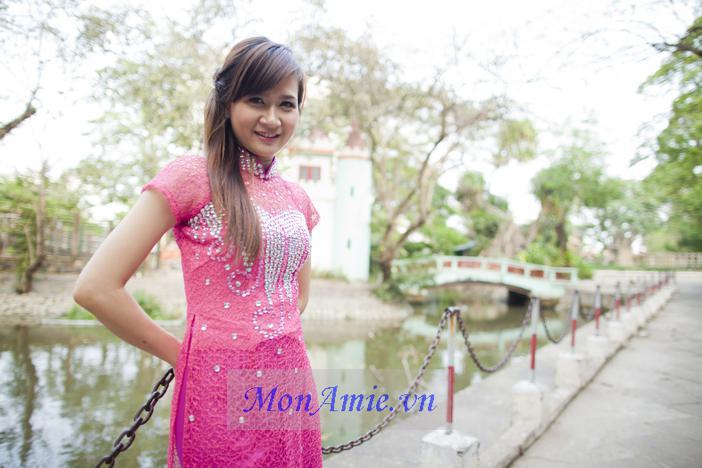 Áo Dài Bưng Quả (kiểu 32)