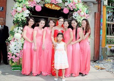 Áo Dài Bưng Quả (kiểu 25)