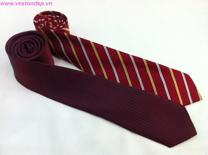 Cravat silk
