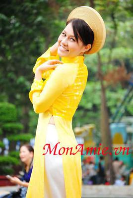 Áo Dài Bưng Quả (kiểu 17)