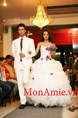 Đầm Xòe Công Chúa Cúp Ngực Hoa  Rơi Tím