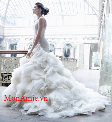Đầm Cúp Ngực Xòe Nhiều Đuôi Dài
