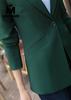 Áo vest xanh rêu hợp thời trang