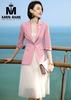 Blazer hồng pastel tay lỡ đơn giản