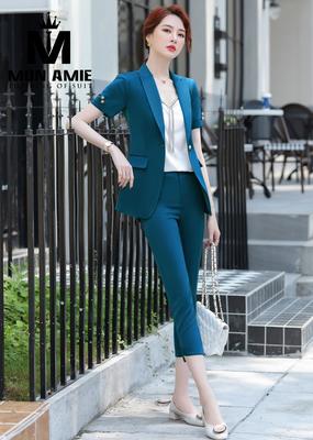 Set vest xanh dương quần lửng cách điệu tay áo siêu sang