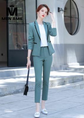 Set vest xanh pastel quần tây viền nổi bật