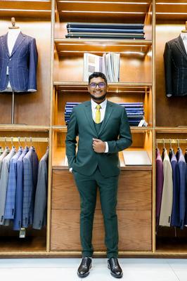 Vest màu xanh ngọc đầy khí chất 