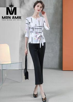 Sơ mi trắng họa tiết nơ eo dịu dàng