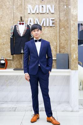 Set vest xanh navy bao đẹp sang chảnh