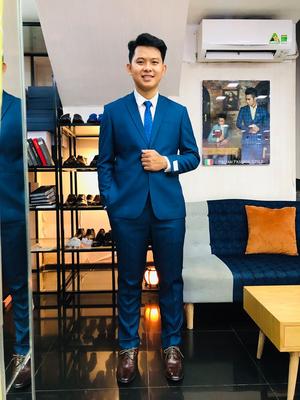 Set vest xanh navy trẻ trung cuốn hút lịch lãm